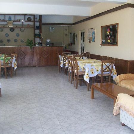 Varelis Archangelos  Dış mekan fotoğraf